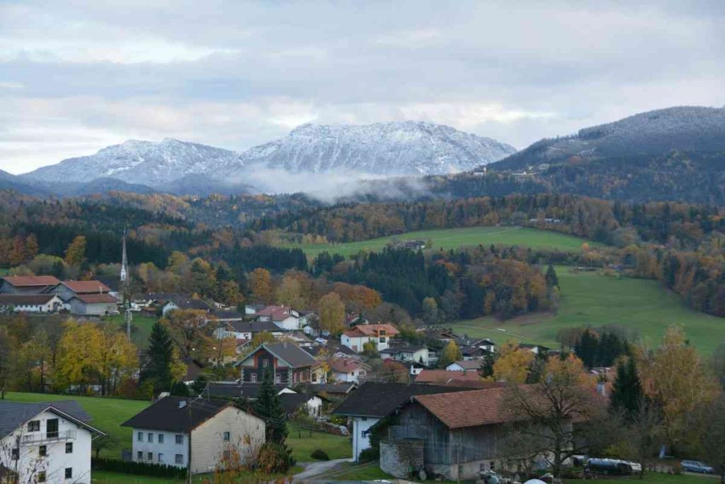 Discovering 3 Best Tourist Places in Switzerland The picturesque Lauterbrunnen Valley with Staubbach Falls, a top-rated destination for those seeking scenic Best tourist places.