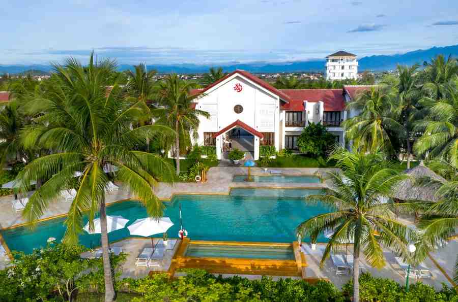 Vietnam 5-Star Hotels: 2026 Price Guide & Expert Booking Tips Vietnam 5-Star Hotels – beachfront luxury resort in Hoi An Vietnam